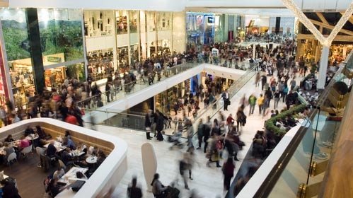 Handelsgalleria med många mindre butiker