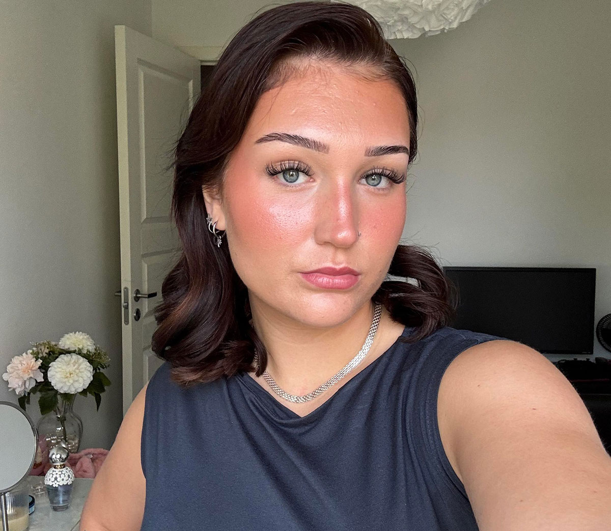 Molly Karlsson driver frisörsalong i Hallstavik