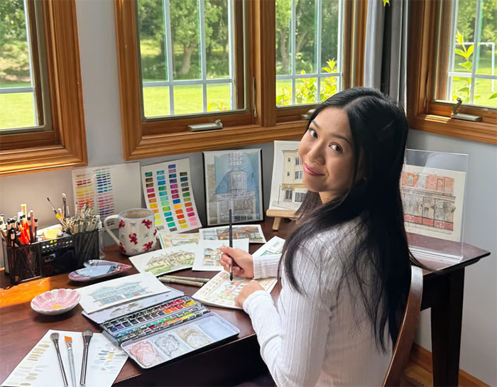 Trinity Shiroma, akvarellkonstnär och entreprenör skapar detaljerade illustrationer av byggnader och arkitektur som skickas ut till prenumeranter i hennes brevklubb.